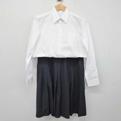 【中古】 学校名不明 女子制服 2点 (シャツ・スカート) sf084240