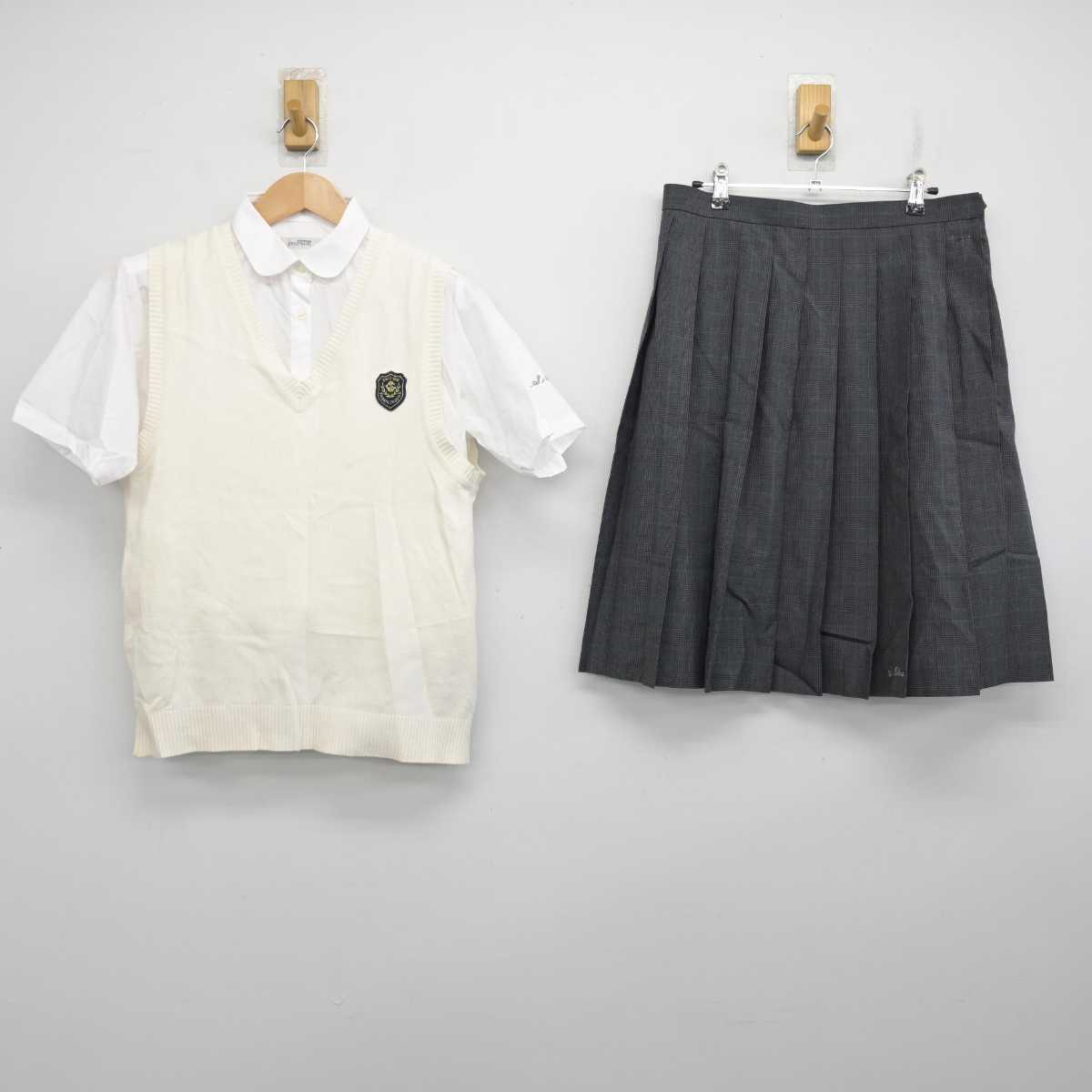 【中古】新潟県 新発田中央高等学校 女子制服 3点 (ニットベスト・シャツ・スカート) sf084242