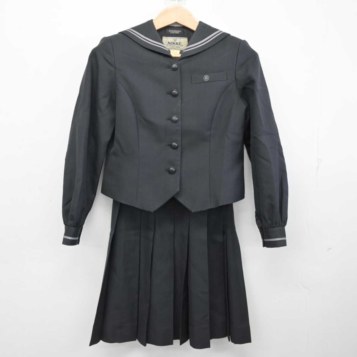 【中古】愛知県 名古屋女子大学中学校 女子制服 2点 (セーラー服・スカート) sf084267