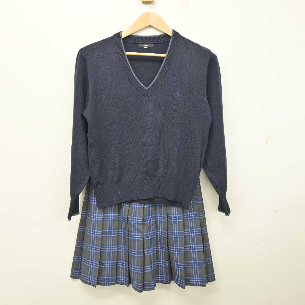 【中古】神奈川県 日本大学高等学校 女子制服 2点 (ニット・スカート) sf084398