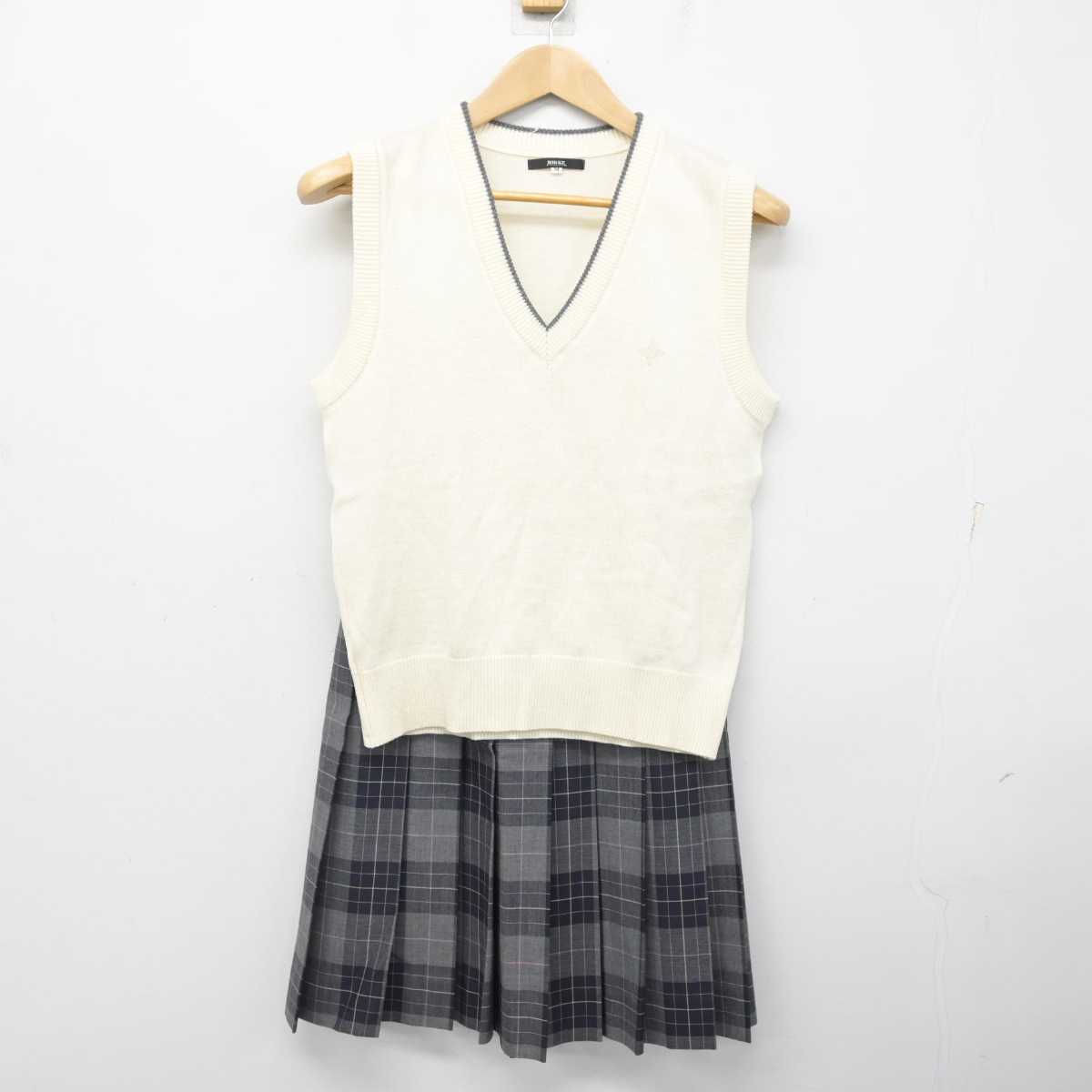 【中古】神奈川県 日本大学高等学校 女子制服 3点 (ニットベスト・スカート) sf084399