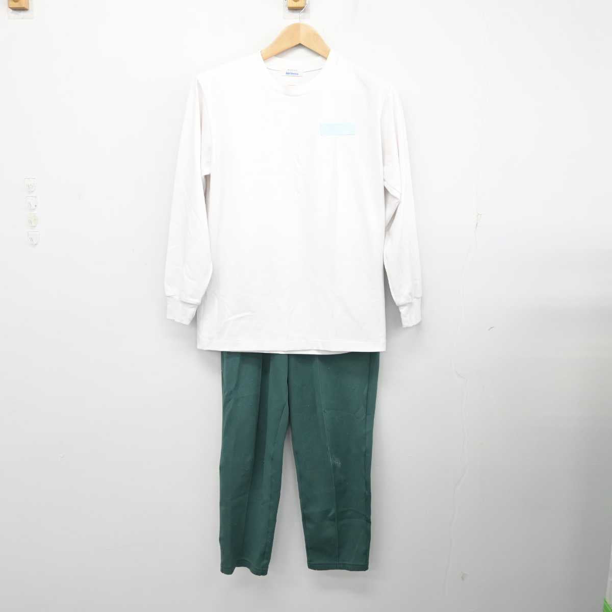 【中古】埼玉県 武南高等学校 女子制服 3点 (ジャージ 上・体操服 上・ジャージ 下) sf084644