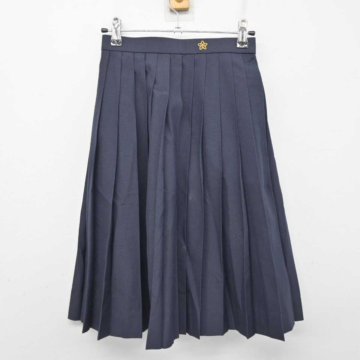 高知市大津中学校　制服 中古】高知県 大津中学校 女子制服 2点 (シャツ・スカート) sf084769