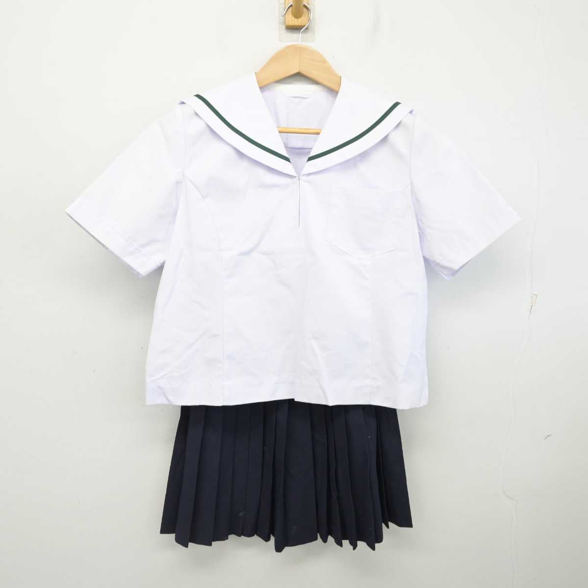 【中古】和歌山県 岩出中学校 女子制服 2点 (セーラー服・スカート) sf084784