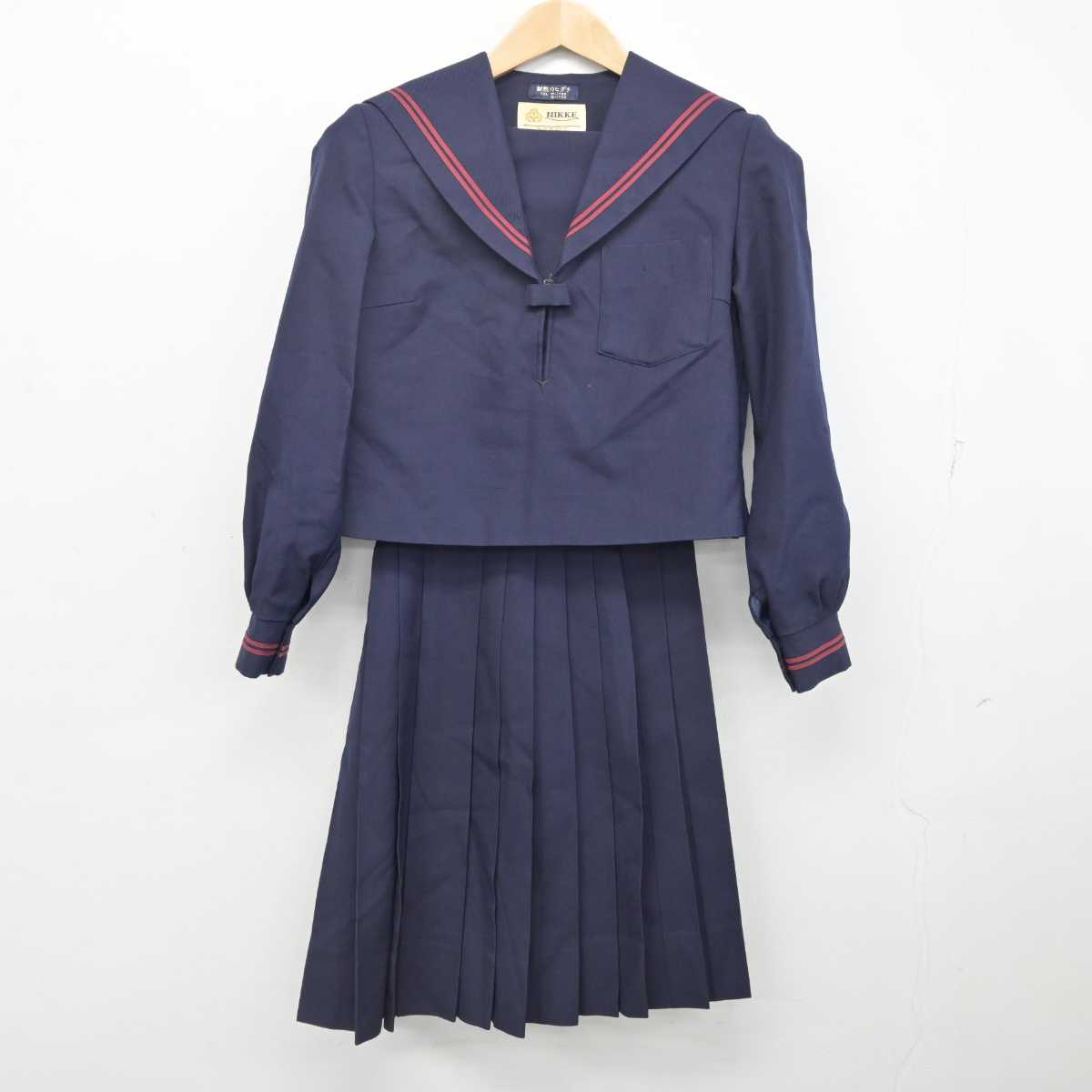 【中古】大阪府 谷川中学校 女子制服 2点 (セーラー服・スカート) sf085914