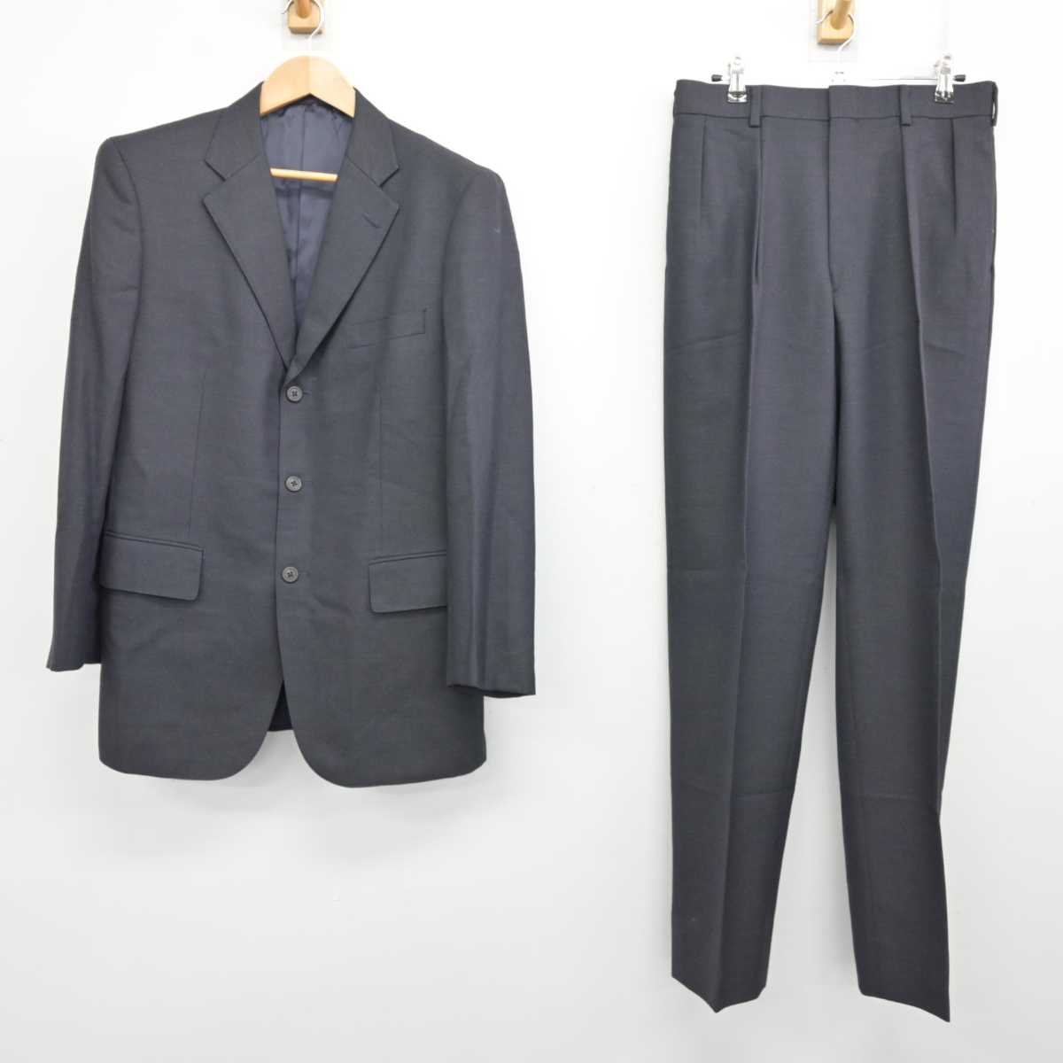中古】鳥取県 青谷高等学校 男子制服 2点 (ブレザー・ズボン) sf086208 中古】鳥取県 青谷高等学校 男子制服 2点 (ブレザー・ズボン) sf086208