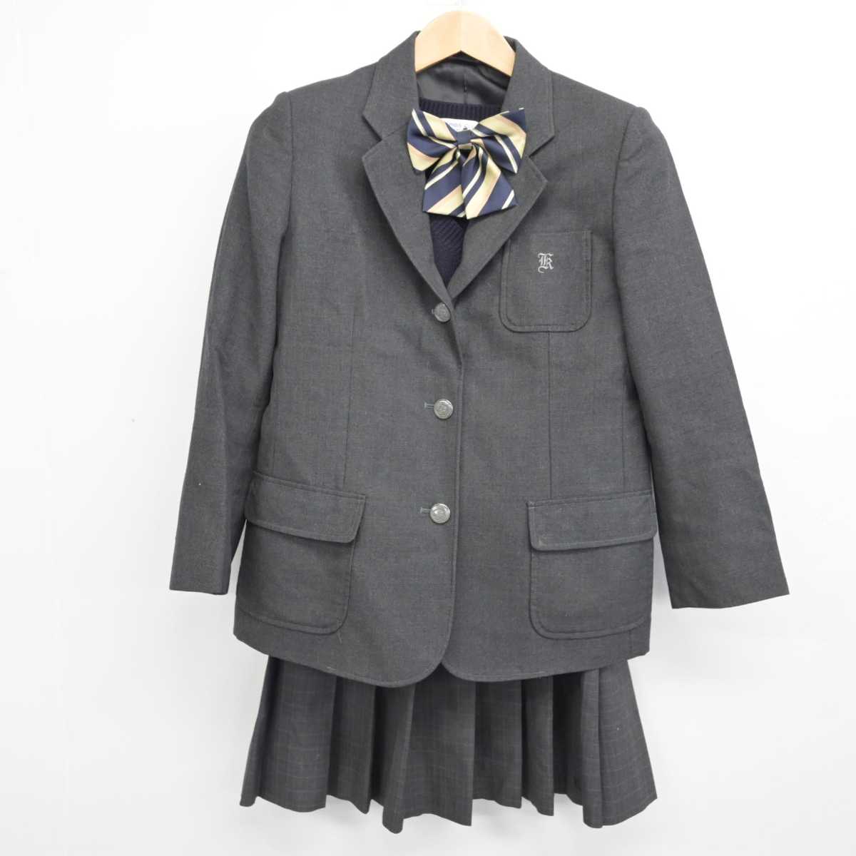 【中古】岐阜県 各務原高等学校 女子制服 4点 (ブレザー・ニット・スカート) sf086690