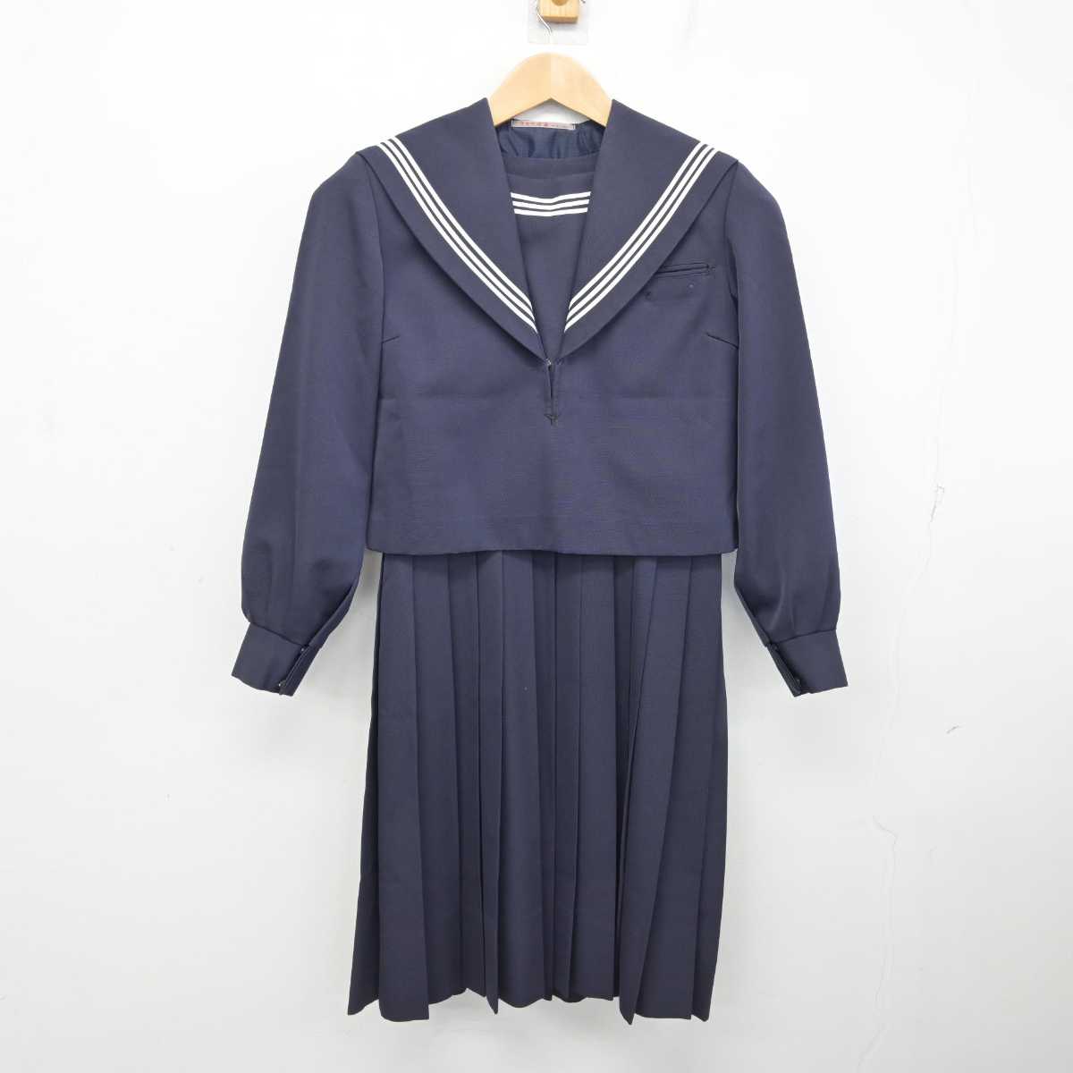 【中古】福岡県 小郡市立大原中学校 女子制服 2点 (セーラー服・ジャンパースカート) sf086776