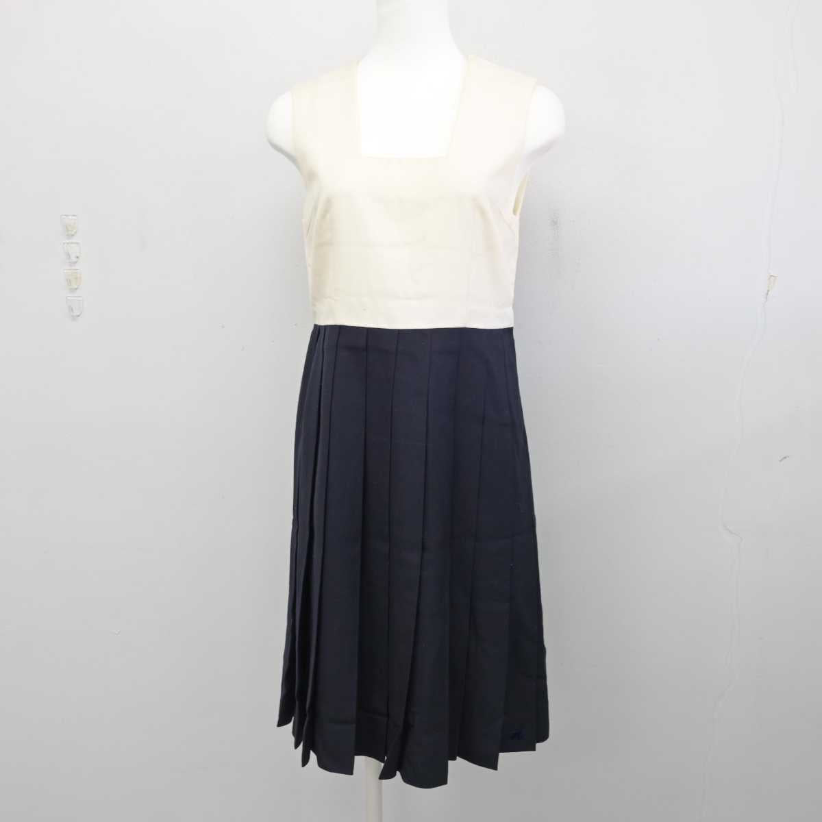 【中古】福岡県 博多女子高等学校 女子制服 4点 (ニット・セーラー服・ジャンパースカート) sf086907