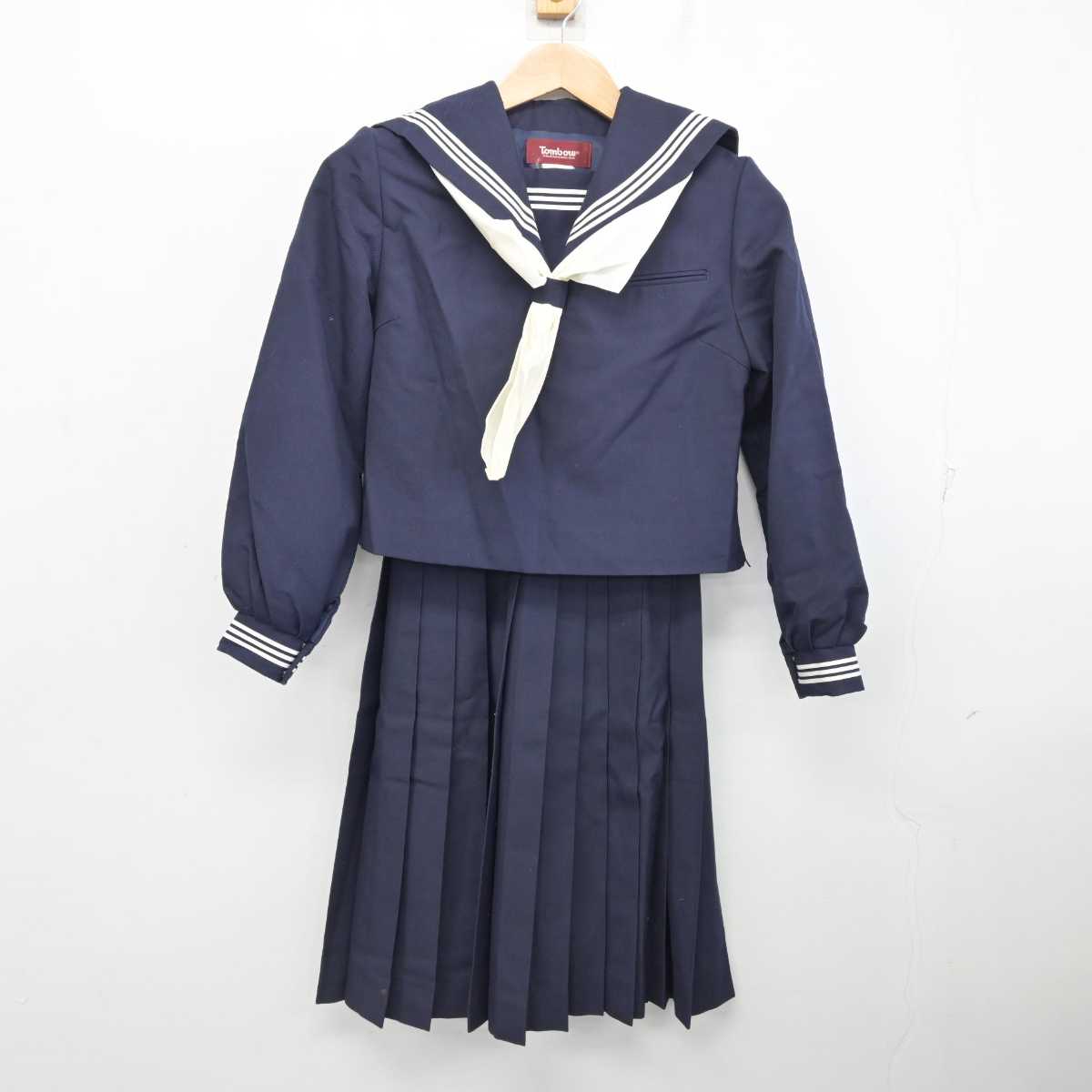 【中古】群馬県 休泊中学校 女子制服 3点 (セーラー服・スカート) sf087068