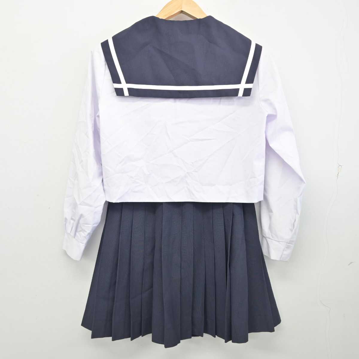 【中古】 学校名不明 女子制服 2点 (セーラー服・スカート) sf087258