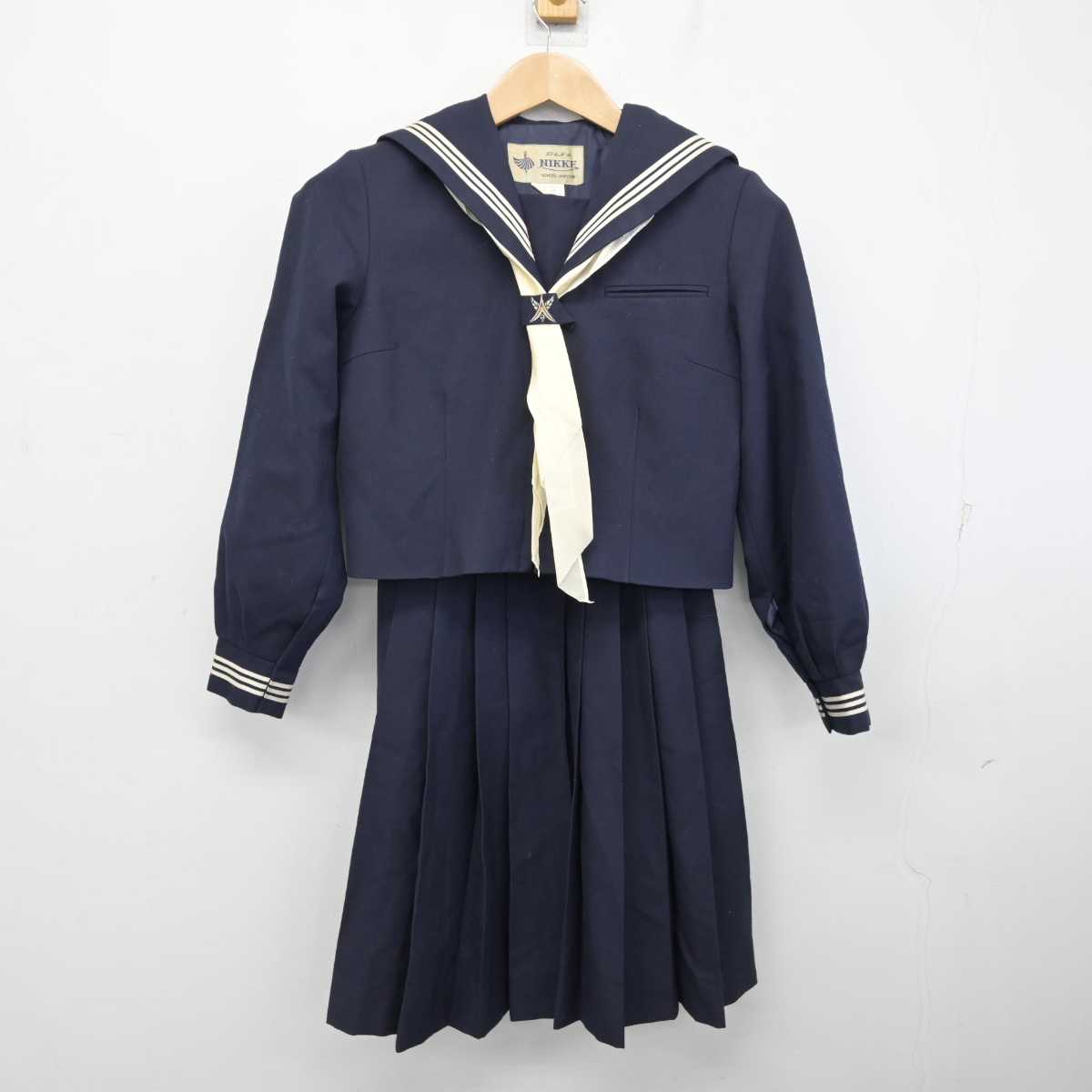 【中古】埼玉県 大袋中学校 女子制服 3点 (セーラー服・ジャンパースカート) sf087275