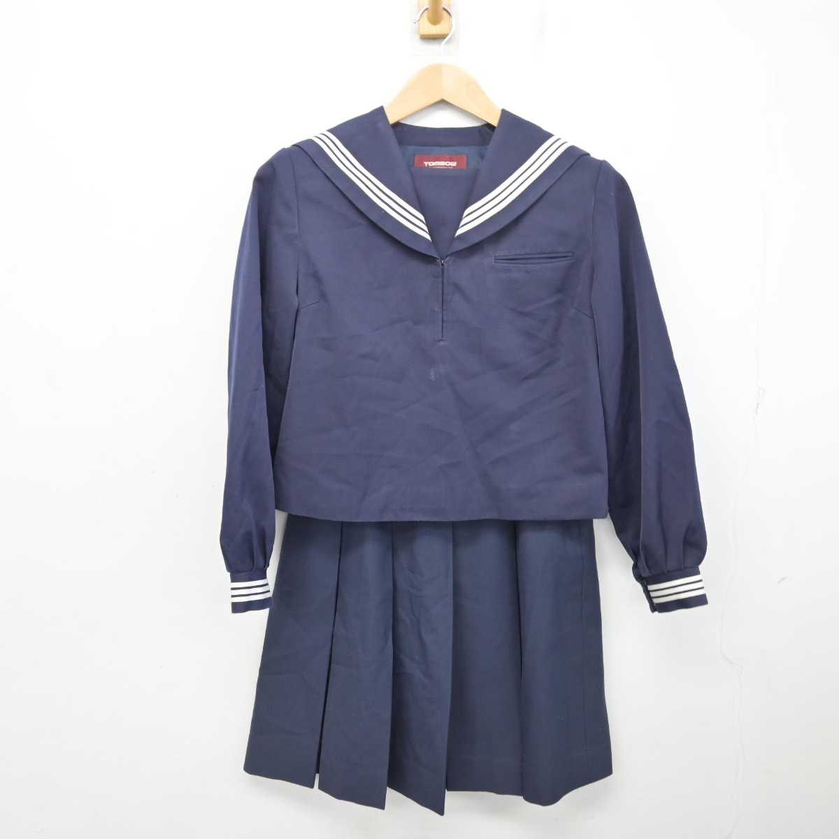 【中古】 学校名不明 女子制服 2点 (セーラー服・スカート) sf087390