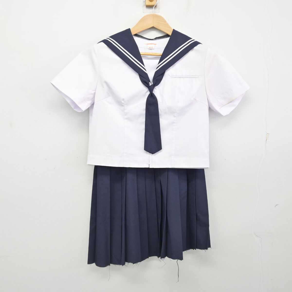 【中古】千葉県 稲毛中学校 女子制服 4点 (セーラー服・スカート) sf087755