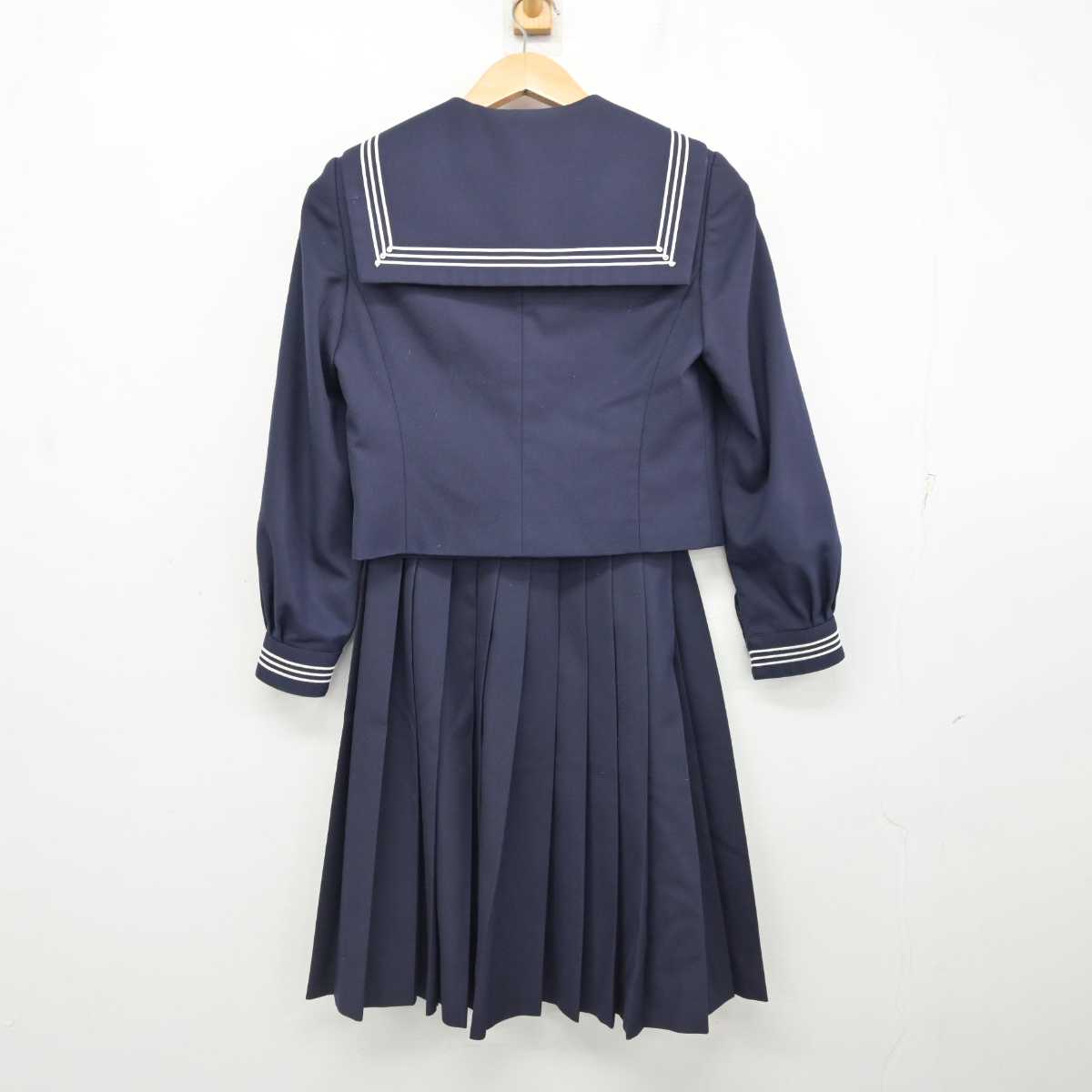 【中古】秋田県 秋田東中学校 女子制服 2点 (セーラー服・スカート) sf087771