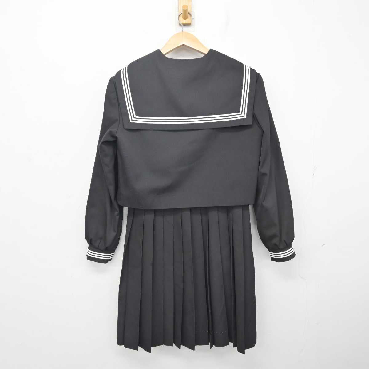 【中古】 学校名不明 女子制服 2点 (セーラー服・ジャンパースカート) sf088093