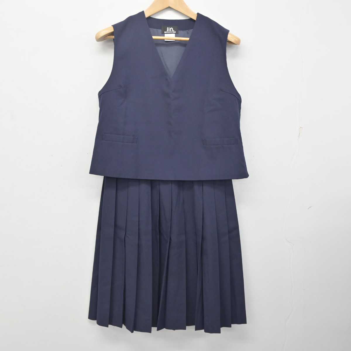 【中古】千葉県 臼井中学校 女子制服 3点 (ブレザー・ベスト・スカート) sf088414