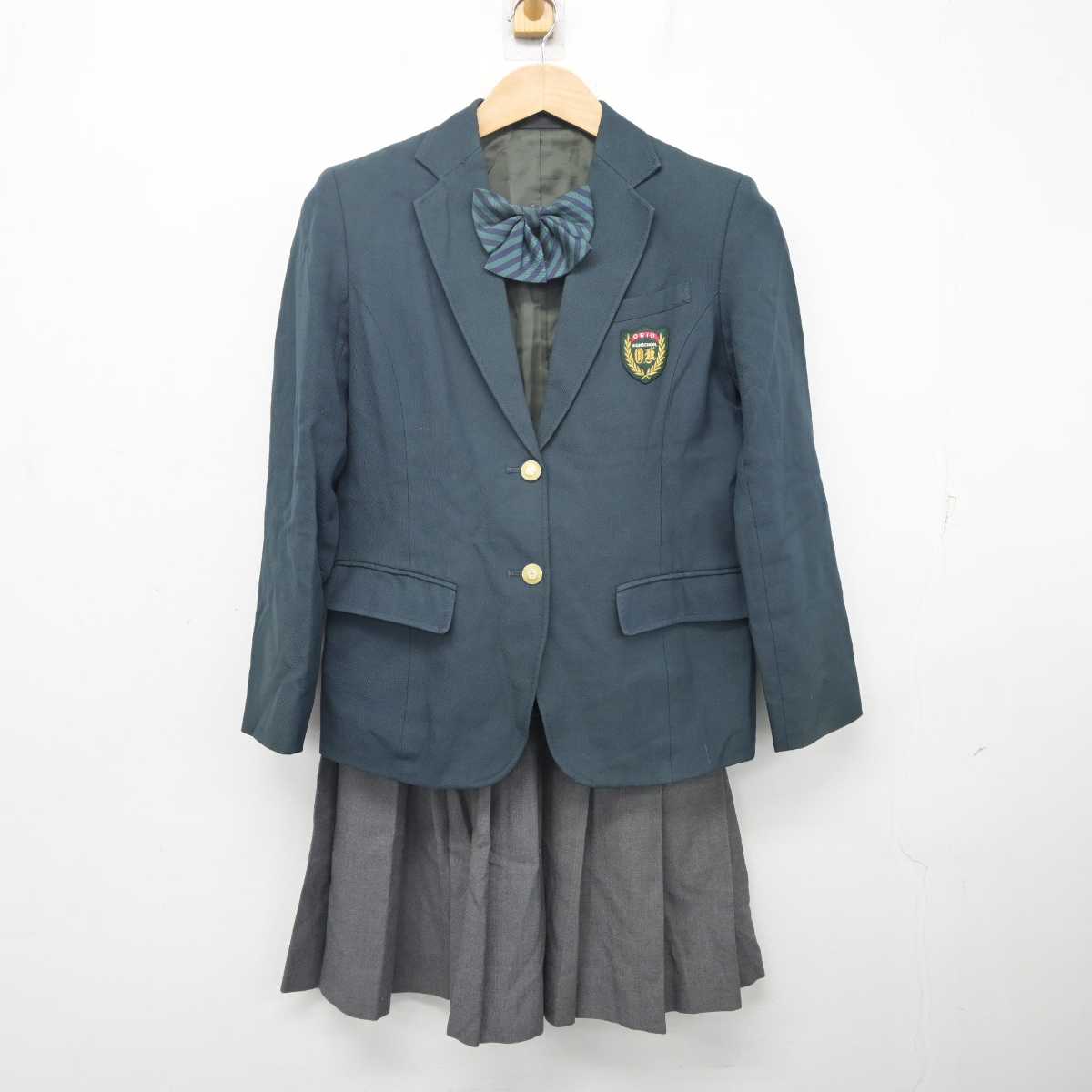 【中古】福岡県 折尾高等学校 女子制服 3点 (ブレザー・スカート) sf088499