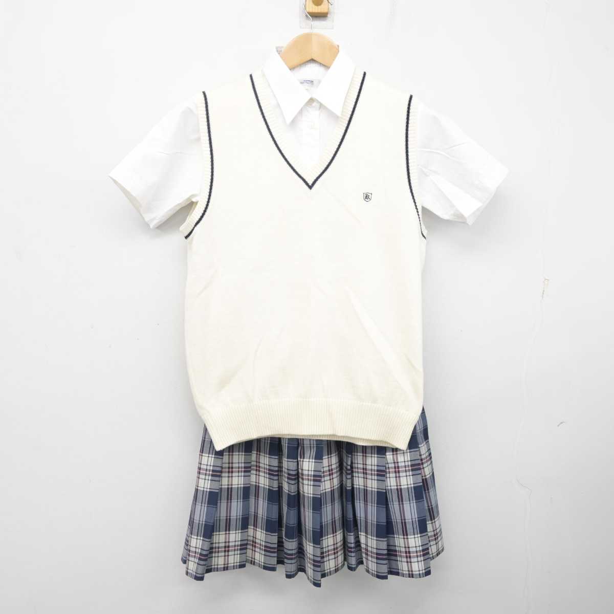 【中古】東京都 工学院大学附属高等学校 女子制服 3点 (ニットベスト・シャツ・スカート) sf088503