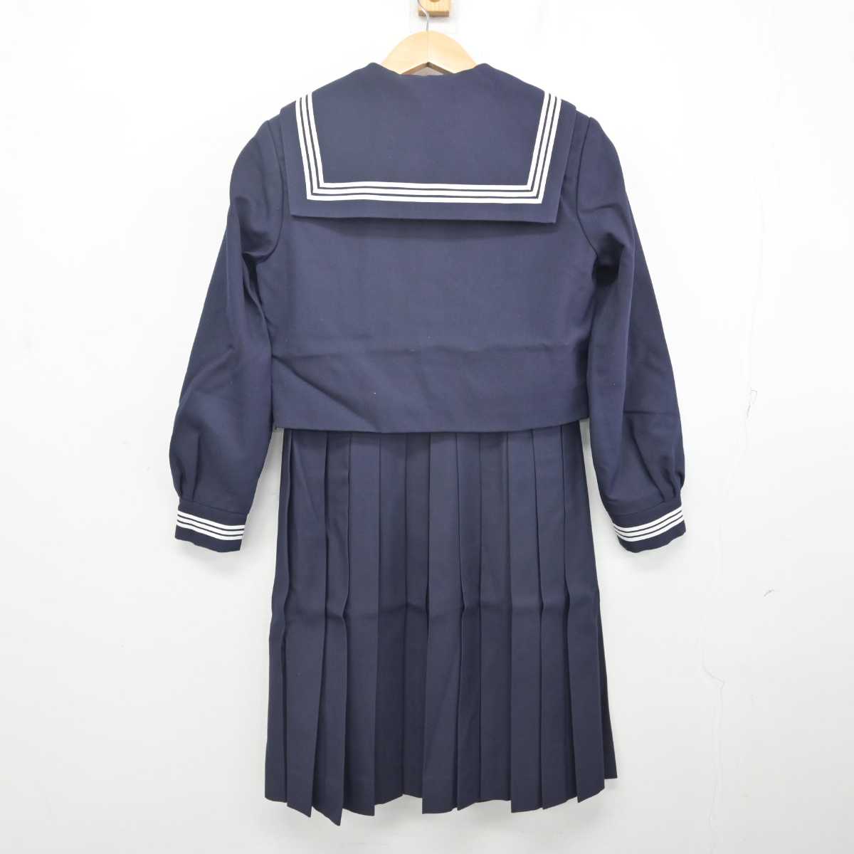 【中古】東京都 青戸中学校 女子制服 3点 (セーラー服・ジャンパースカート) sf088577