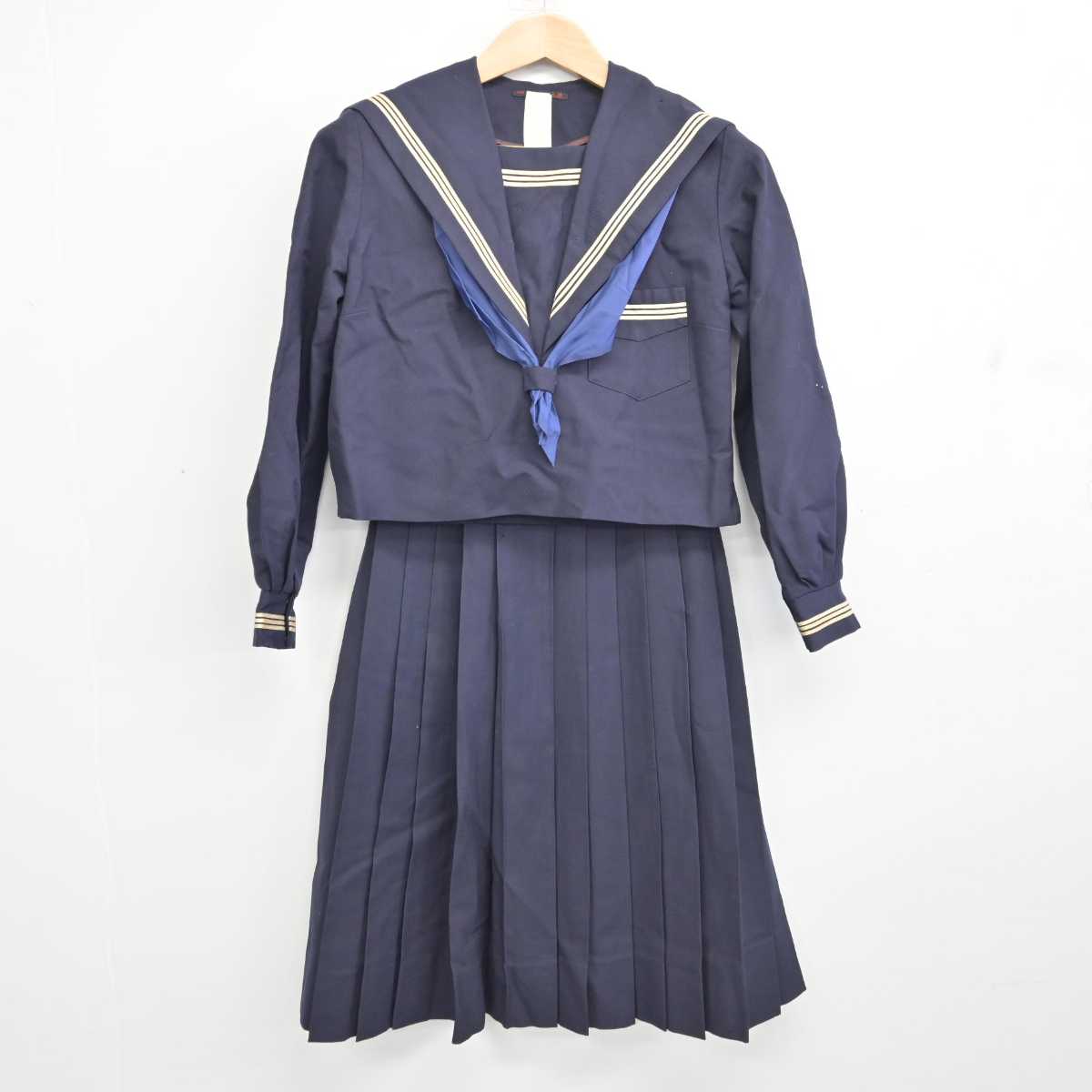 【中古】大阪府 茨木高等学校 女子制服 3点 (セーラー服・スカート) sf090043