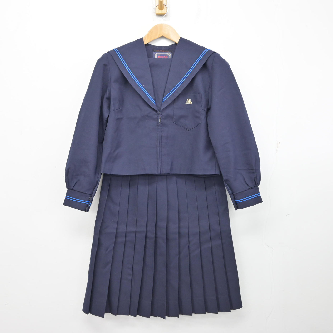 【中古】三重県 名張中学校 女子制服 2点 (セーラー服・スカート) sf090139