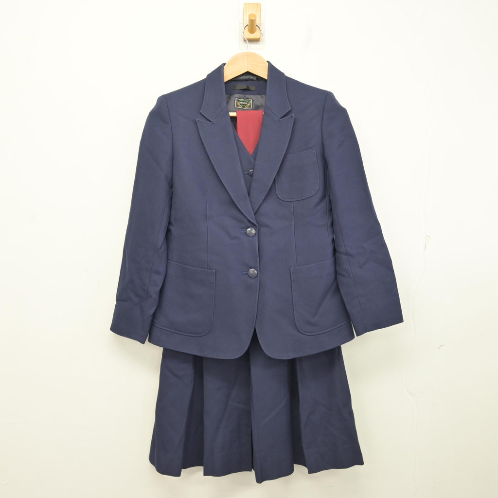 制服　中学 制服図鑑〜共学校〜｜中学図鑑編集部｜【中学図鑑 | ラコモ】