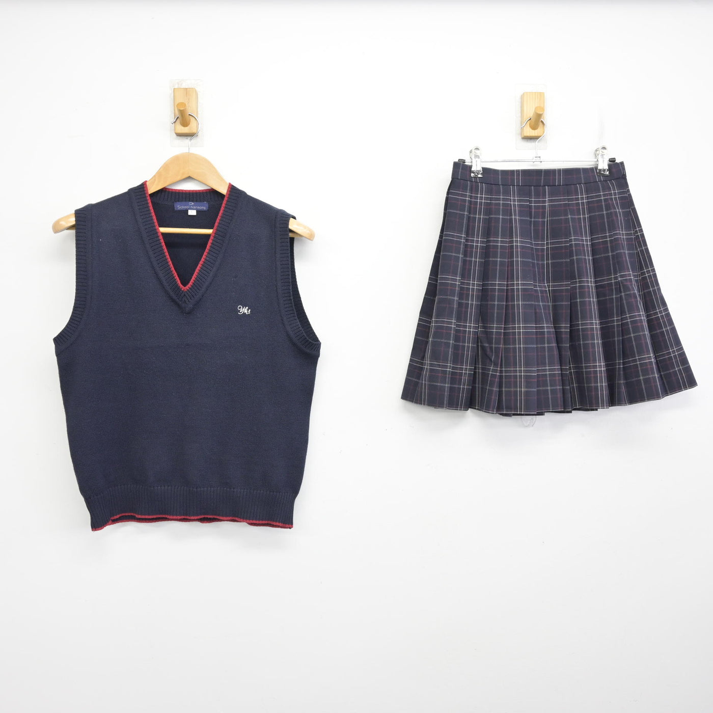 中古】神奈川県 百合丘高等学校 女子制服 3点 (ニットベスト