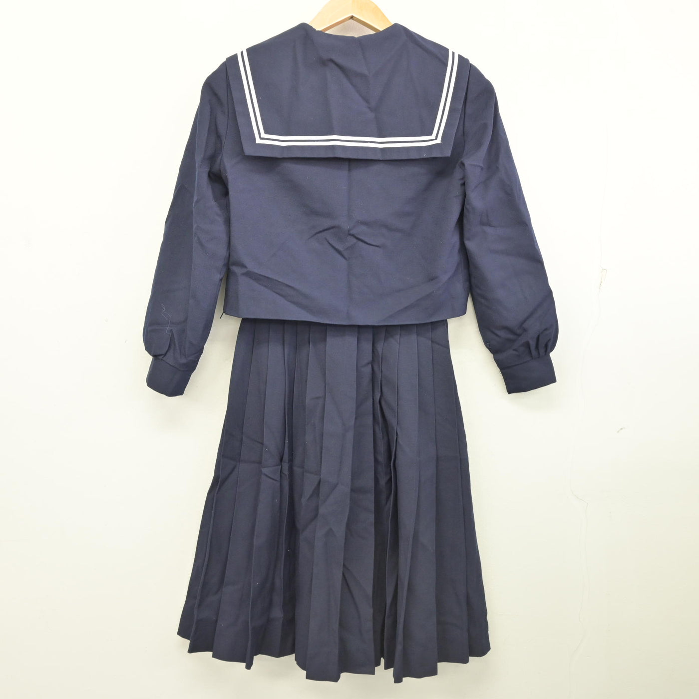 【中古】愛知県 高浜中学校 女子制服 4点 (セーラー服・スカート) sf090278