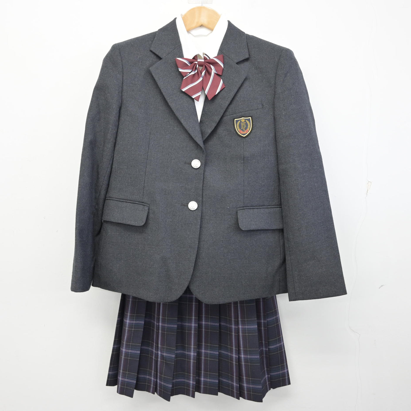 【中古】埼玉県 細田学園高等学校 女子制服 5点 (ブレザー・シャツ・スカート) sf090370