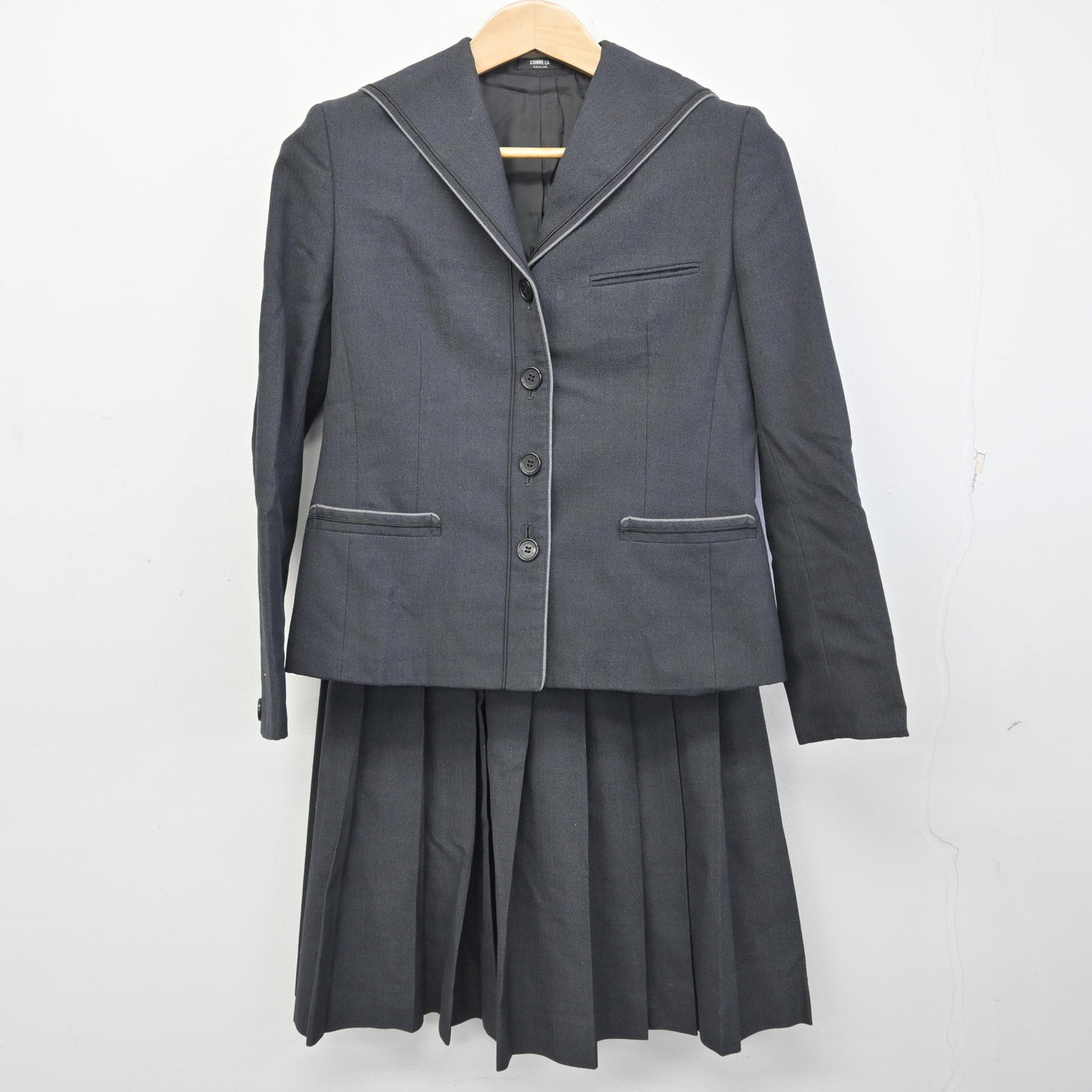 【中古】愛媛県 新居浜西高等学校 女子制服 2点 (ブレザー・スカート) sf090377
