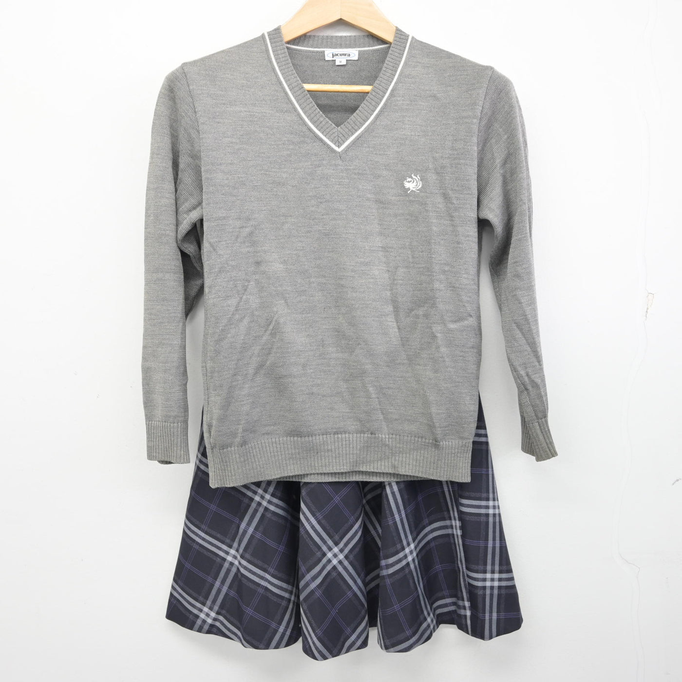 【中古】東京都 千代田高等学校 女子制服 2点 (ニット・スカート) sf090568
