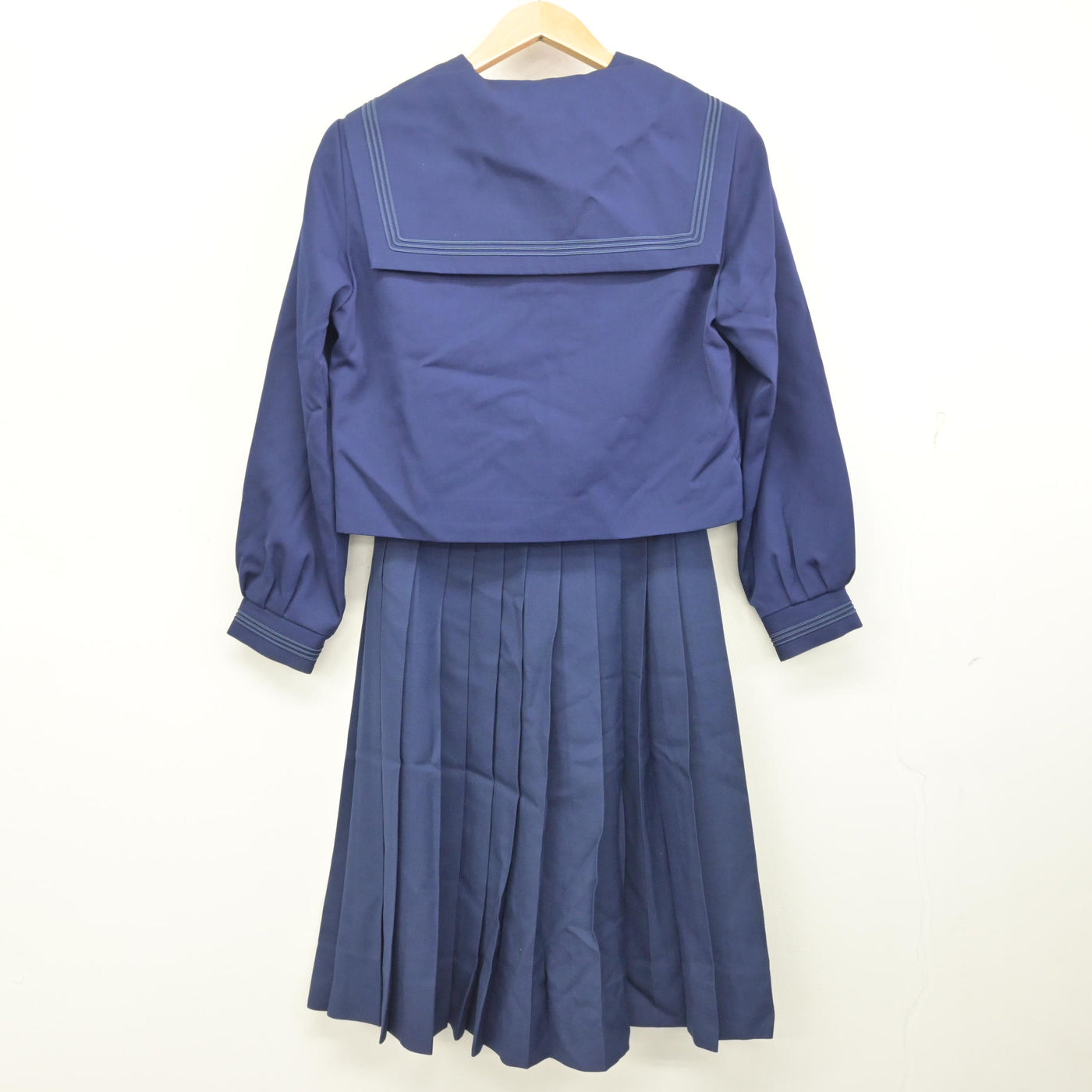 【中古】北海道 北海道滝川西高等学校 女子制服 4点 (セーラー服・ニット・スカート) sf090646