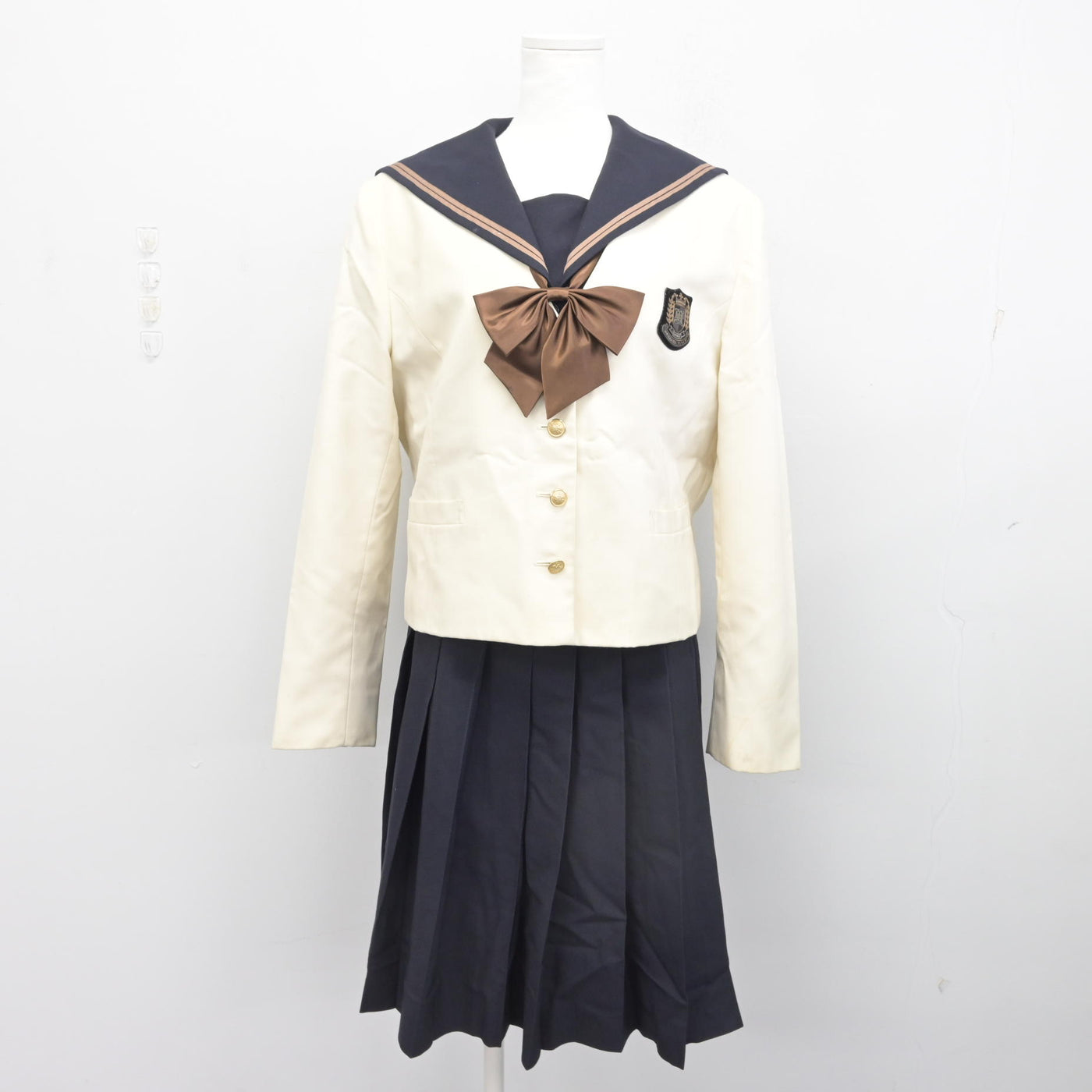 【中古】岡山県 岡山南高等学校 女子制服 4点 (ブレザー・セーラー服・スカート) sf090697