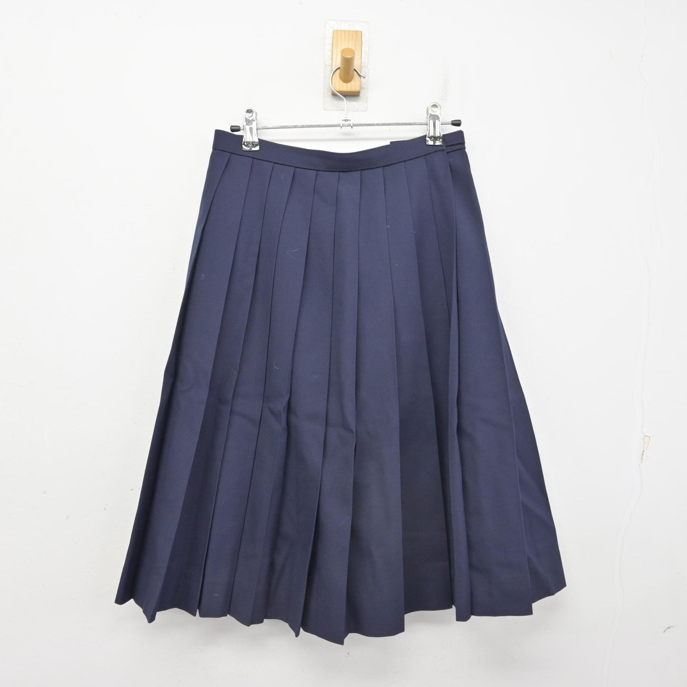 【中古】新潟県 小千谷中学校 女子制服 4点 (セーラー服・スカート) sf090701