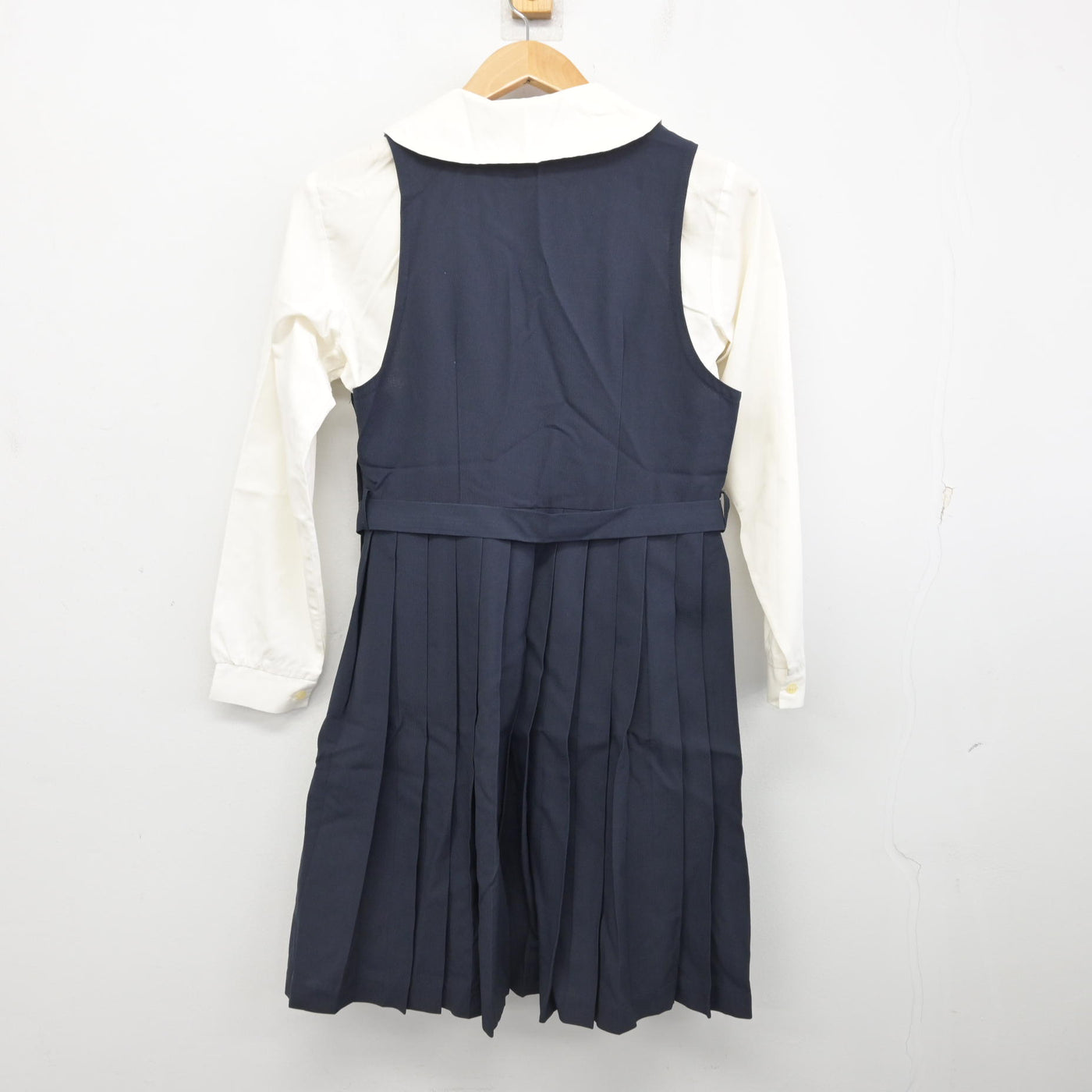 【中古】徳島県 阿波高等学校 女子制服 2点 (シャツ・ジャンパースカート) sf090724