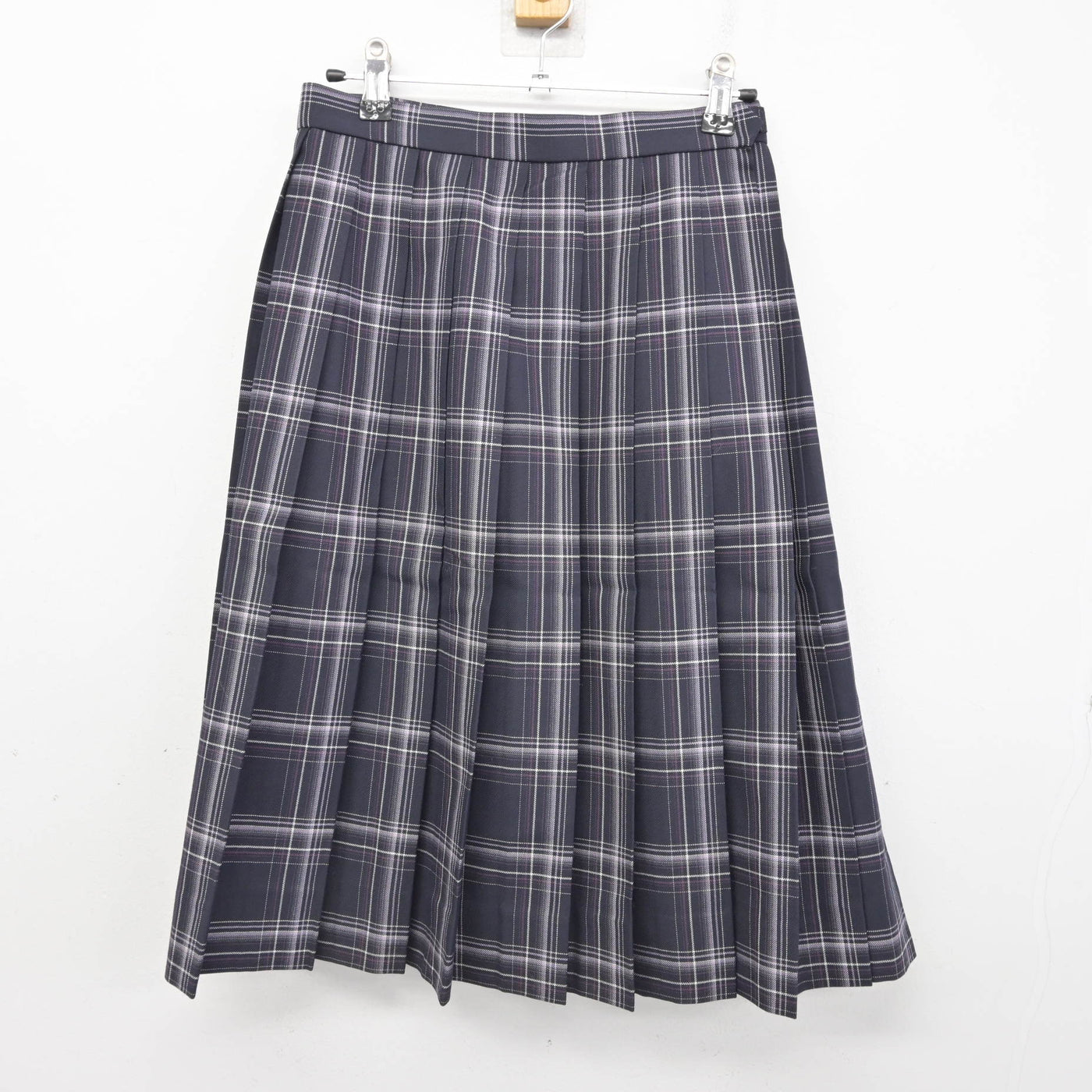 【中古】埼玉県 大妻嵐山高等学校 女子制服 3点 (ニットベスト・シャツ・スカート) sf090729