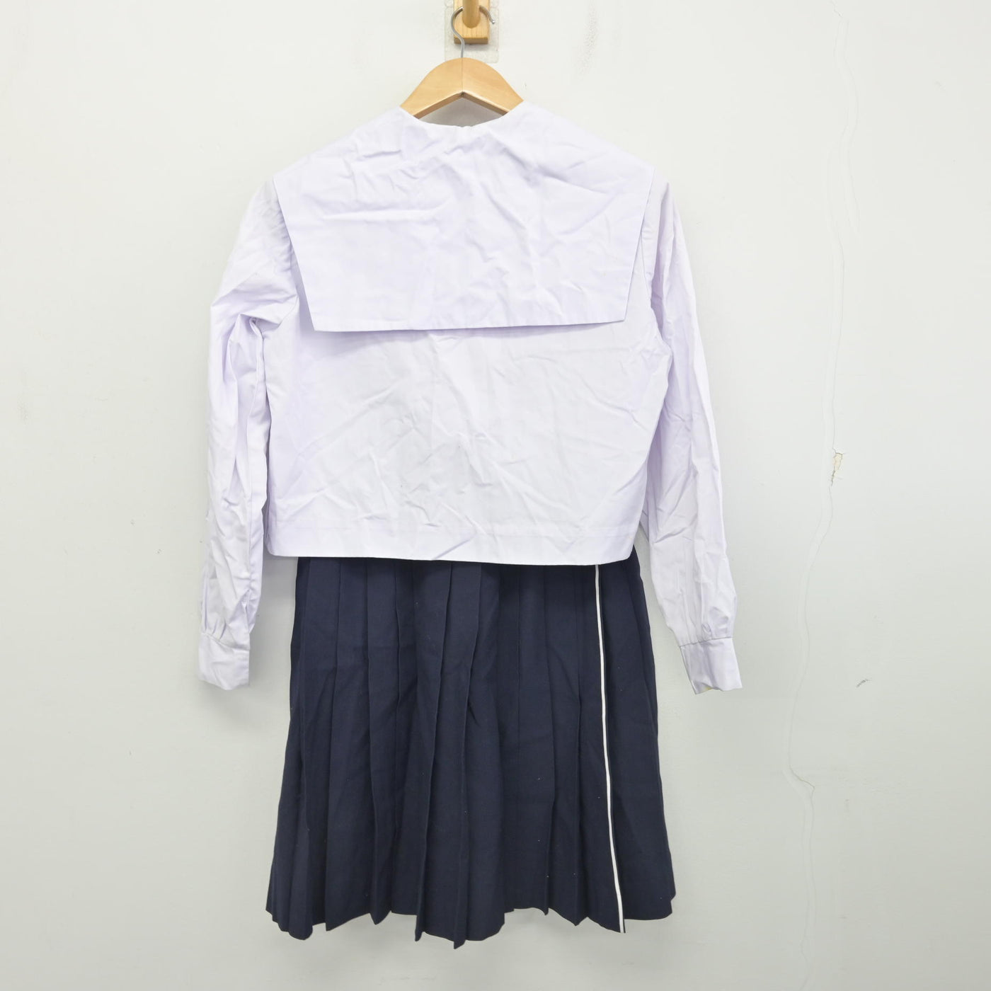 【中古】愛知県 菊里高等学校/旧制服 女子制服 3点 (セーラー服・セーラー服・スカート) sf090735