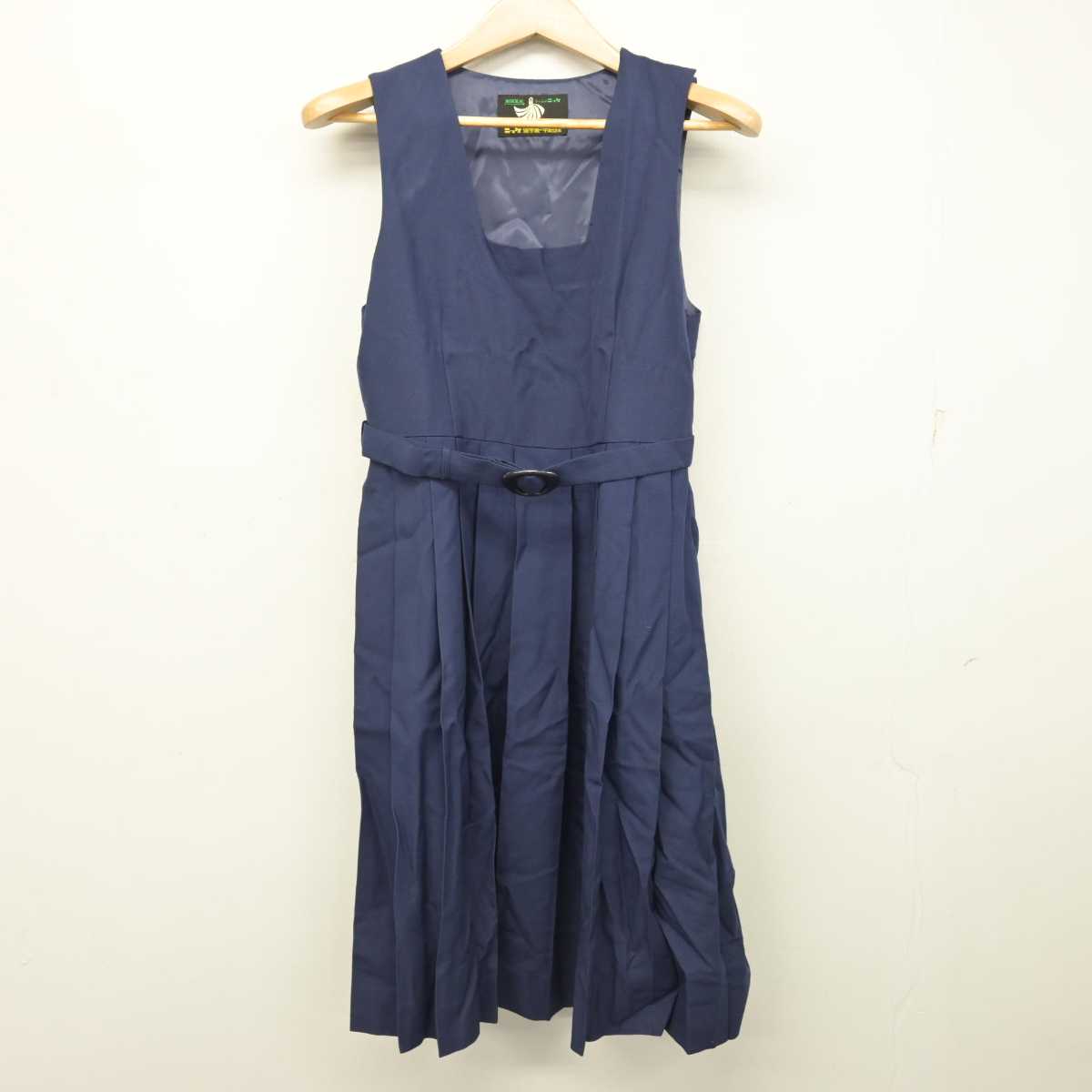 【中古】埼玉県 武蔵野中学校 女子制服 4点 (ニット・セーラー服・ジャンパースカート) sf090808