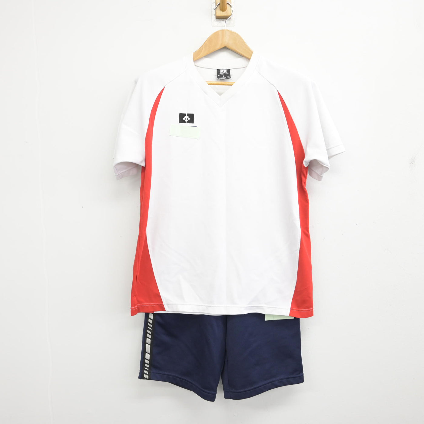 【中古】岡山県 津山商業高等学校 女子制服 2点 (体操服 上・体操服 下) sf090958
