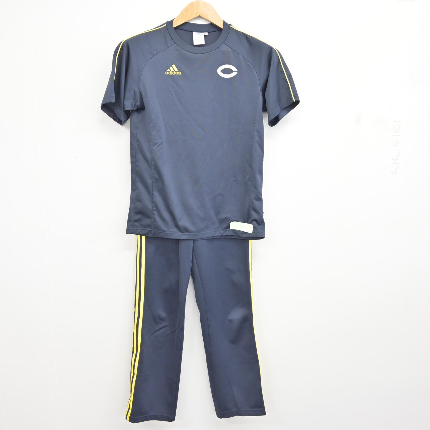 【中古】東京都 中央大学杉並高等学校 女子制服 3点 (ジャージ 上・体操服 上・ジャージ 下) sf090972