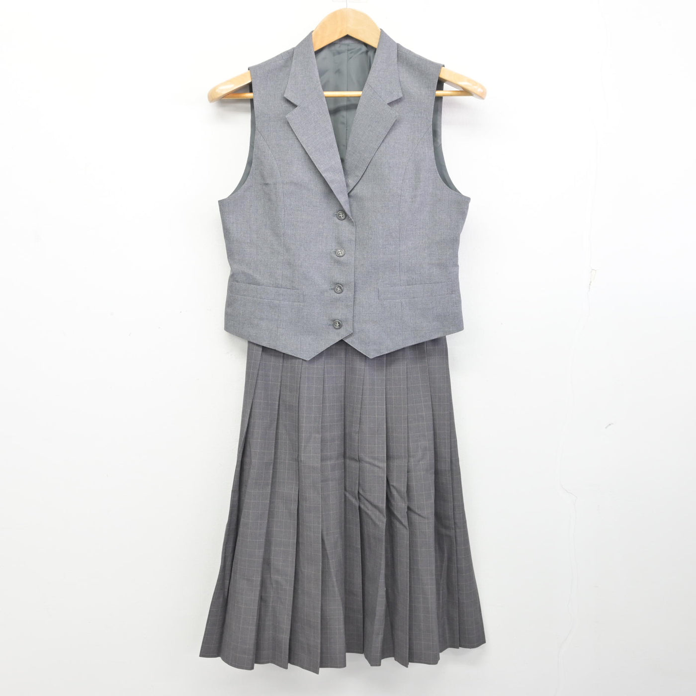 【中古】北海道 札幌平岸高等学校 女子制服 2点 (ベスト・スカート) sf091072