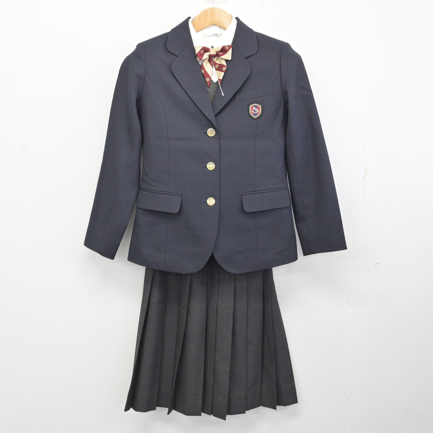 【中古】愛知県 誠信高等学校 女子制服 5点 (ブレザー・ニット・シャツ・スカート) sf091086