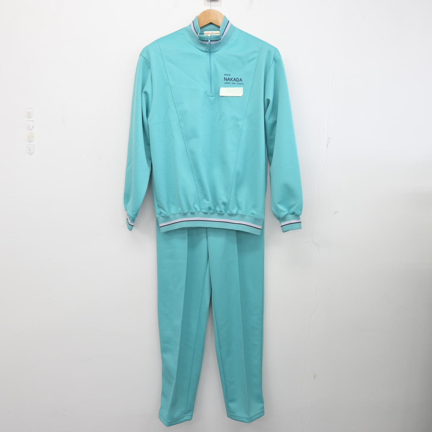 【中古】宮城県 中田中学校 女子制服 2点 (ジャージ 上・ジャージ 下) sf091109