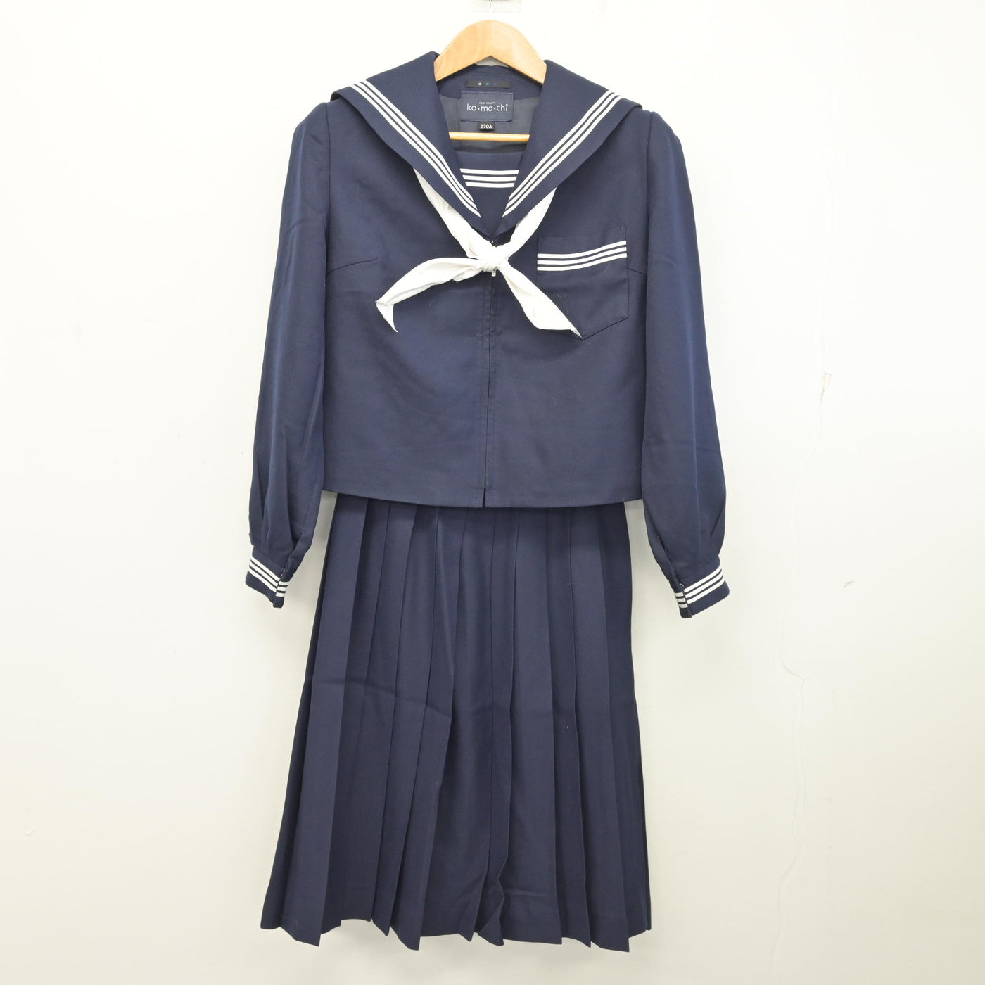 【中古】富山県 小杉中学校 女子制服 3点 (セーラー服・スカート) sf091125