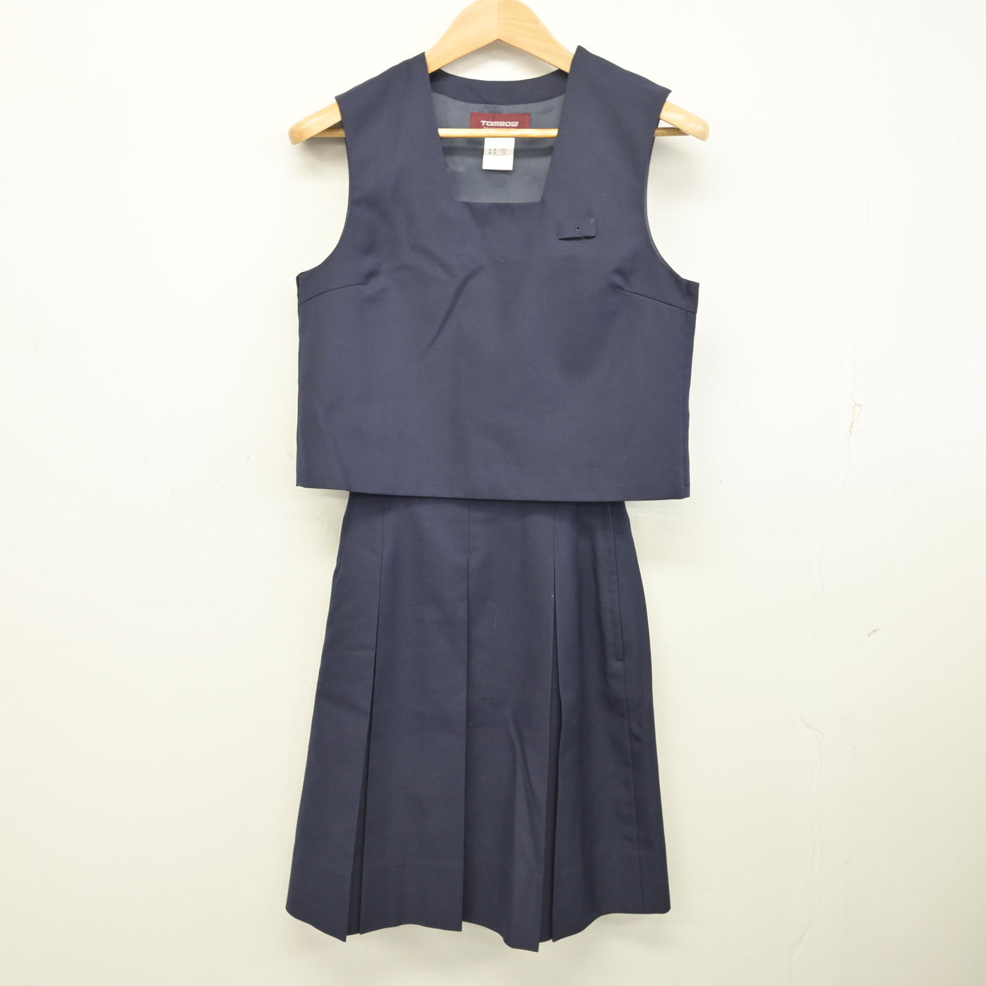 【中古】神奈川県 希望が丘中学校 女子制服 4点 (ブレザー・ベスト・スカート) sf091137