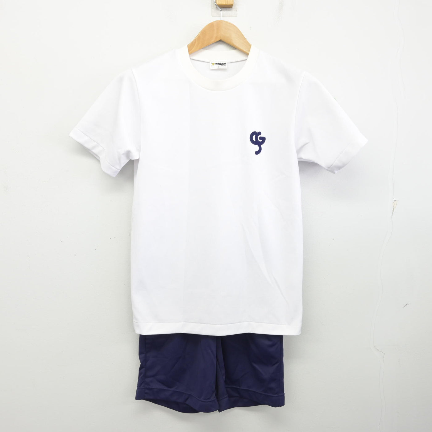 【中古】兵庫県 須磨学園高等学校・中学校 女子制服 2点 (体操服 上・体操服 下) sf091154
