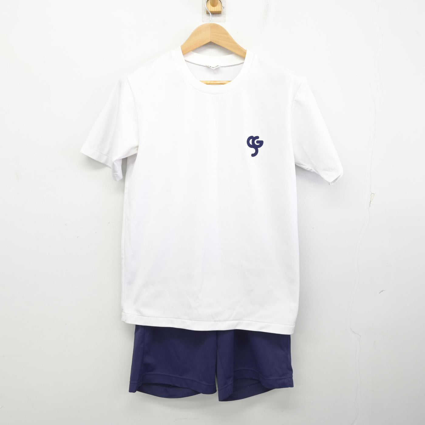 【中古】兵庫県 須磨学園高等学校・中学校 女子制服 2点 (体操服 上・体操服 下) sf091171