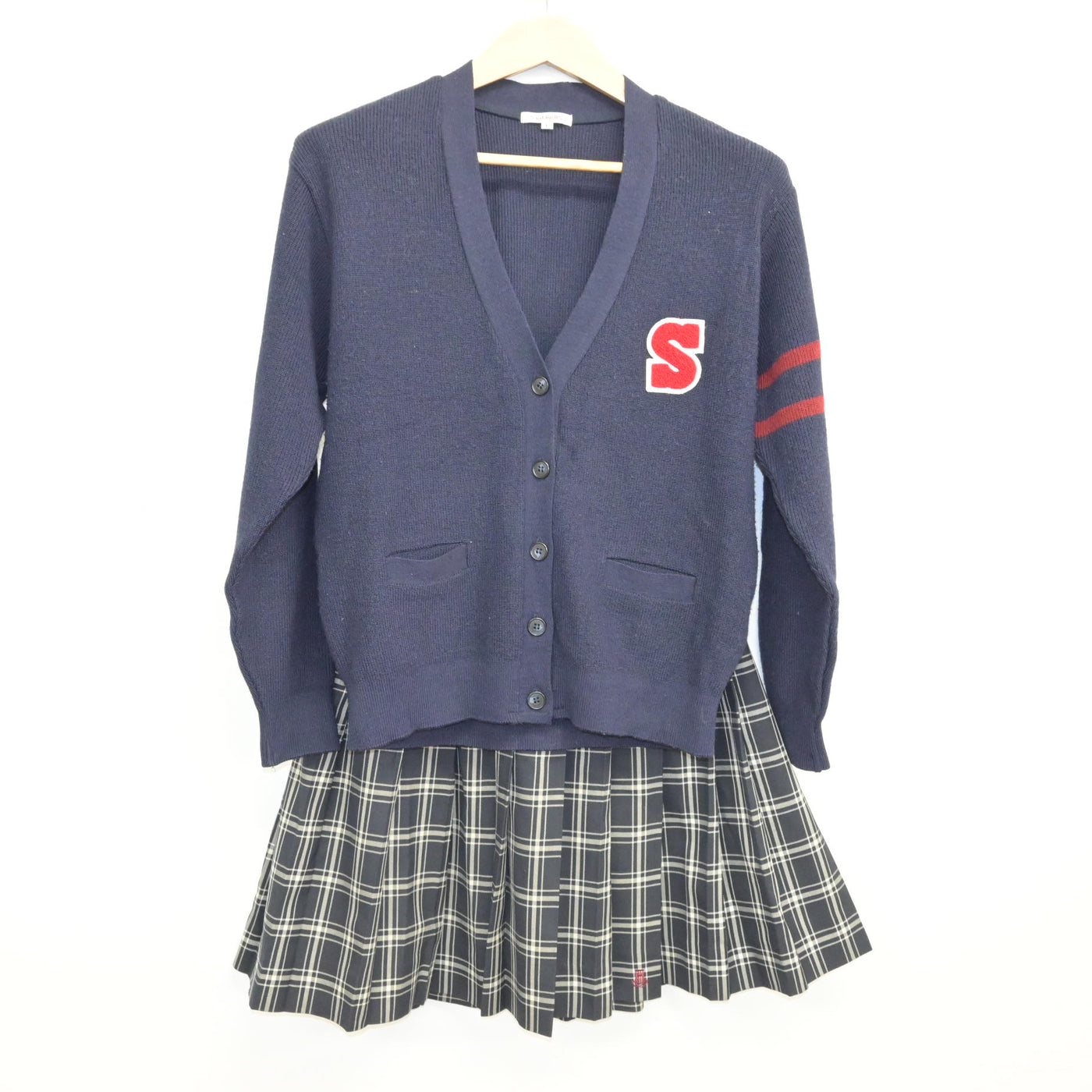 【中古】岡山県 西大寺高等学校 女子制服 2点 (ニット・スカート) sf091194