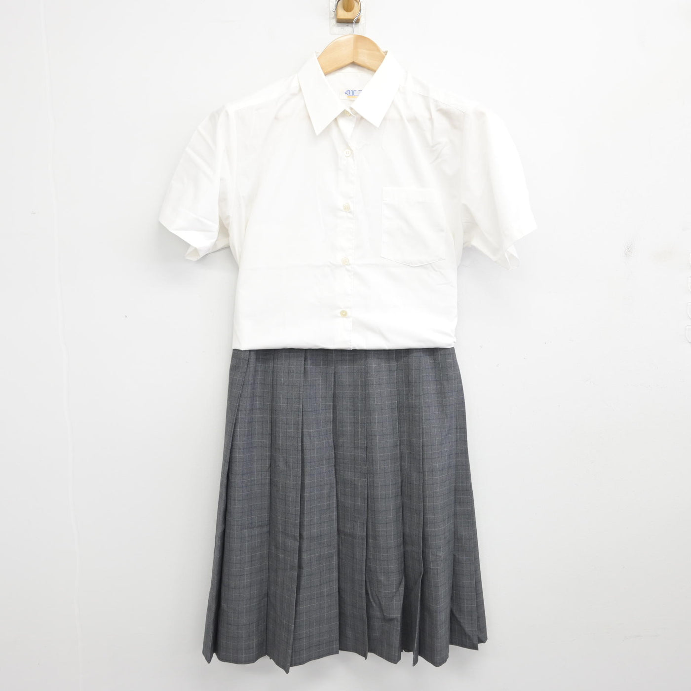 【中古】大阪府 天王寺高等学校 女子制服 2点 (シャツ・スカート) sf091202